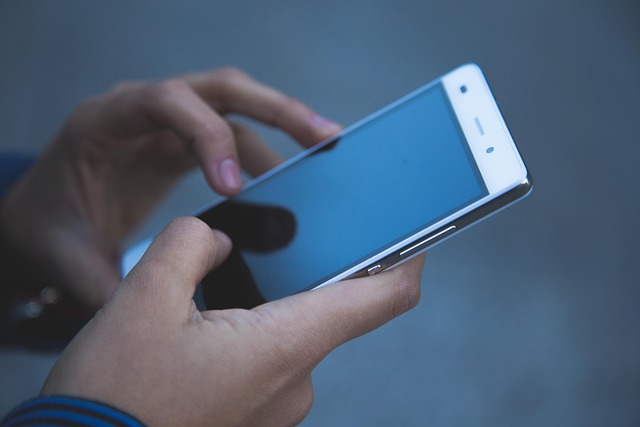 refurbished consumer cellular phones