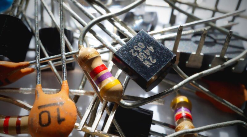 capacitor, components, electrical components, electronics, macro, resistor, transistor, capacitor, electronics, electronics, resistor, resistor, resistor, resistor, transistor, transistor, transistor, transistor, transistor