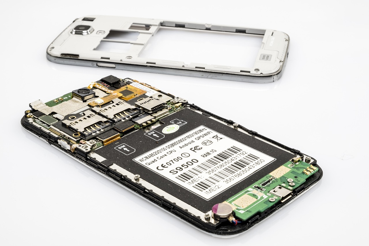 mobile, phone, cellphone, technology, electronics, circuit board, smd, smartphone, communication, make a phone call, cellular, gsm, repair, defect, broken, workshop technician, mobile phone repair, cellphone, cellphone, circuit board, repair, repair, repair, repair, repair, mobile phone repair
