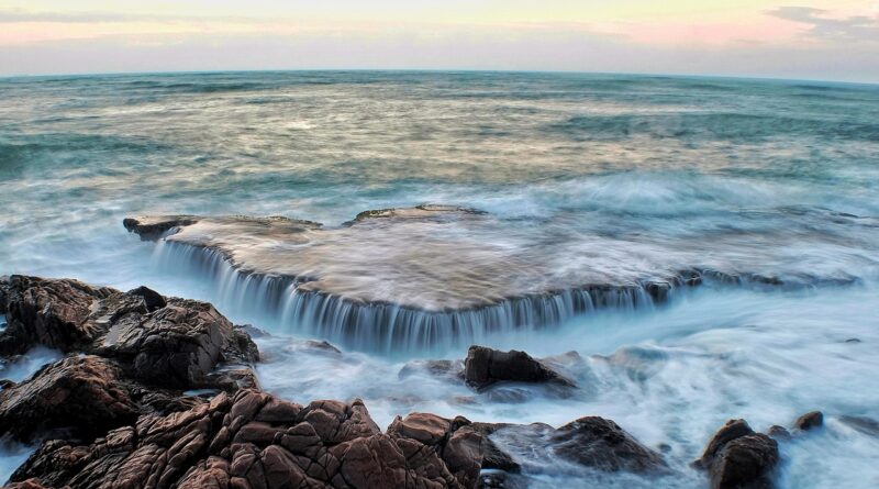 sea, wave, stone, exposure, waterfall, peace of mind, nature, dawn, rapids, crashing waves, tran thang nhat, 5 plus english