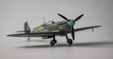 supermarine spitfire, toy, plane, model, miniature, hobby, craft, plastic, propeller, hunter, military, historical, world war, royal air force, ww2, british