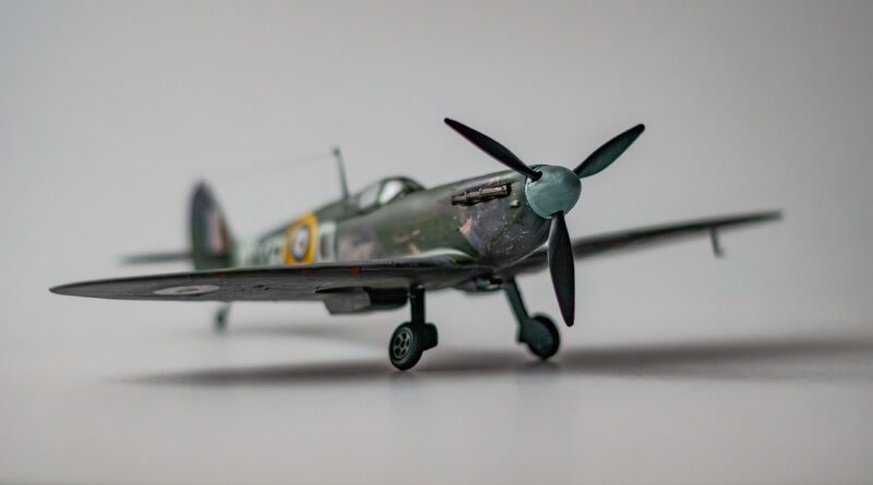 supermarine spitfire, toy, plane, model, miniature, hobby, craft, plastic, propeller, hunter, military, historical, world war, royal air force, ww2, british
