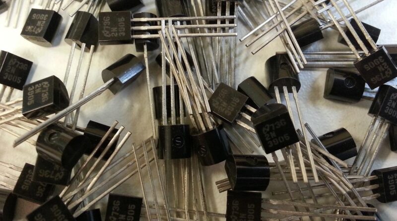 transistors, transistor, electronic, pin, semiconductors, hardware, voltage, transistors, transistor, transistor, transistor, transistor, transistor