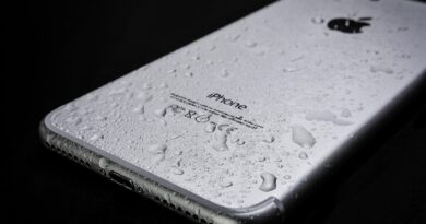 wet smartphone, iphone, plus, apple, water, drops, waterproof, telephone, mobile phone, electronics, smartphone, silver, closeup, macro, low key, black background, new, modern, logo, nature, sign, the back of the, luxury, prestige, trends, electronic equipment, camera, the background, technology, optics, flooding, repair, resistance, fashion, personal, business hotel, california, american, beautiful