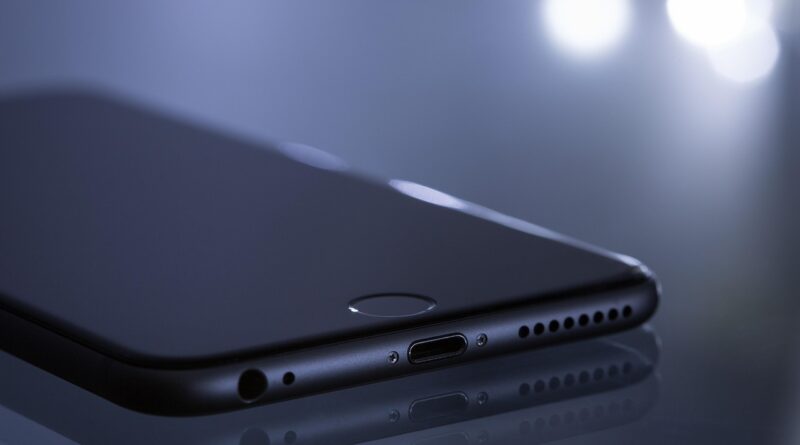 apple, iphone, close up, smartphone, mobile phone, cellphone, technology, wireless, touchscreen, electronics, gadget, iphone, iphone, iphone, iphone, iphone, smartphone