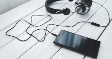 smartphone, mobile, cell phone, music, listening, headphones, earphones, technology, nokia, lumia, lumia 735, cell phone, cell phone, listening, listening, listening, listening, listening, headphones, headphones, headphones, headphones, earphones, nokia, nokia