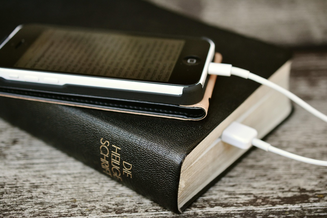 bible, iphone, mobile, read, read online, holy scripture, christian faith, download, electronic mail, digital, bible elsen, internet, bible, bible, download, download, download, download, download
